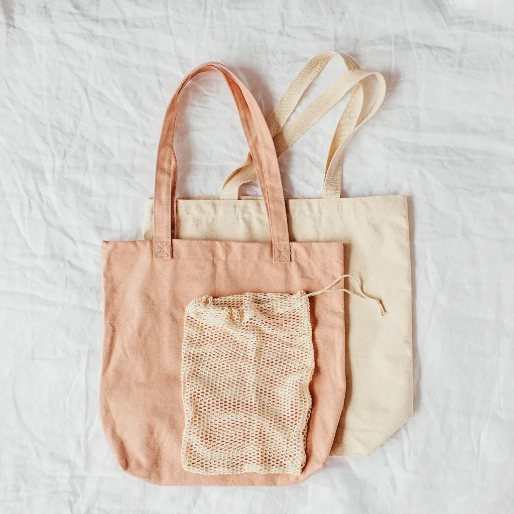 canvas-tote-bags-reusable-eco-bags-eco-friendly-concept
